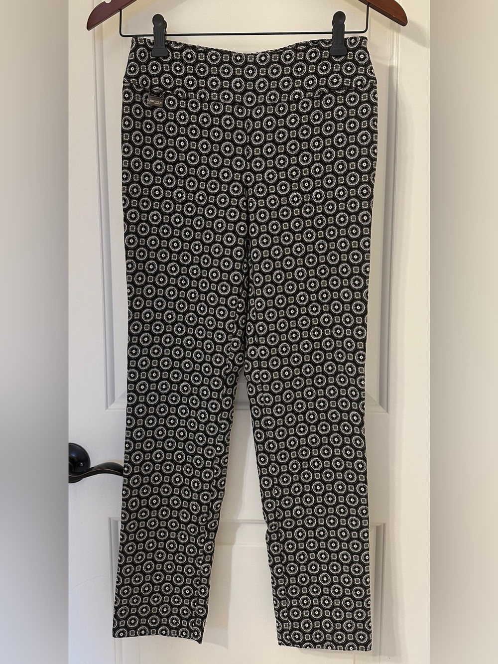 Lisette L pull on pants Size 2